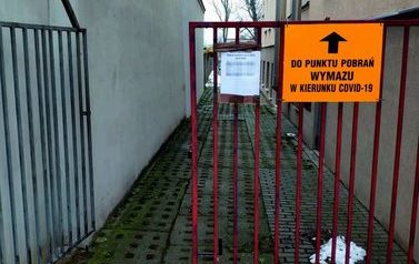 PUNKT POBRAŃ MATERIAŁU BIOLOGICZNEGO DO PRZEPROWADZENIA TESTU NA OBECNOŚĆ WIRUSA SARS-COV-2 5