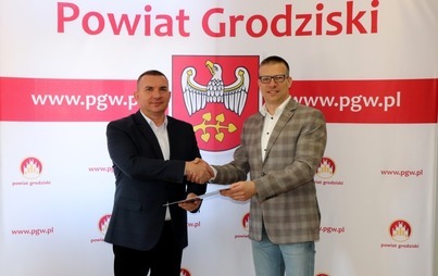 Zdjęcie do PODPISANIE UMOWY NA REALIZACJĘ ZADANIA PN. PRZEBUDOWA DROGI POWIATOWEJ GRANOWO-DOŁY-KONOJAD